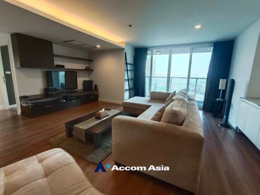  1  2 br Condominium For Rent in Ploenchit ,Bangkok BTS Chitlom at Urbana Langsuan AA23326