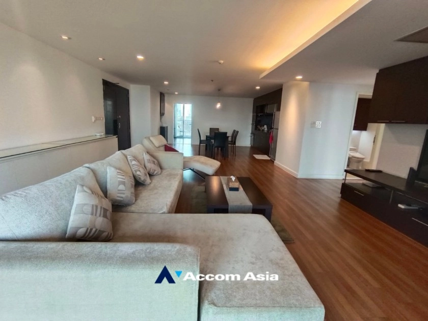 6  2 br Condominium For Rent in Ploenchit ,Bangkok BTS Chitlom at Urbana Langsuan AA23326