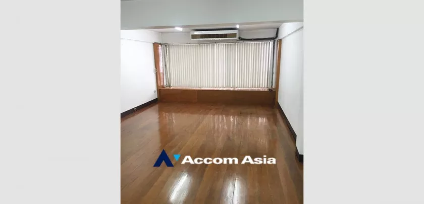  2  Shophouse For Rent in Sukhumvit ,Bangkok BTS Phra khanong AA23338