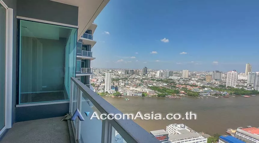  1  3 br Condominium For Sale in Charoenkrung ,Bangkok BTS Saphan Taksin at Menam Residences AA23343