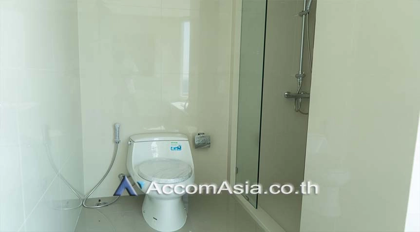 9  3 br Condominium For Sale in Rama 3 ,Bangkok BTS Saphan Taksin at Menam Residences AA23343