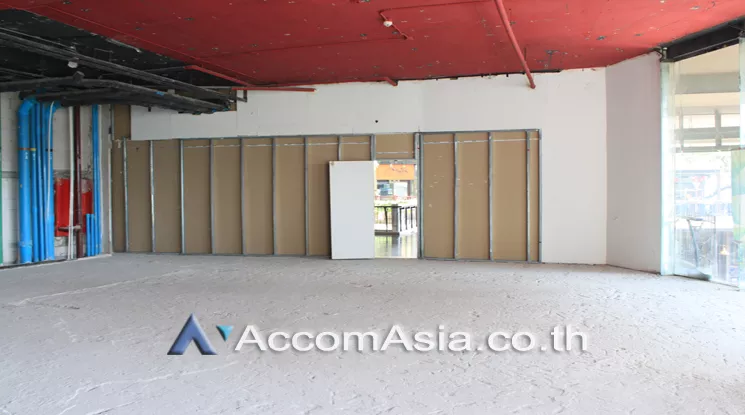  Retail / showroom For Rent in Sukhumvit, Bangkok  near BTS Thong Lo (AA23349)