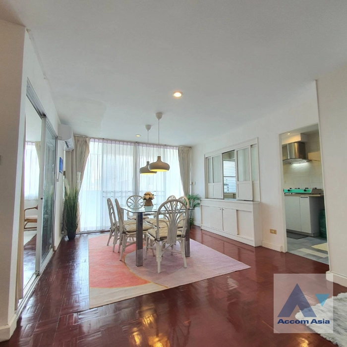 unit 3 Bedrooms  Condominium For Rent in Sukhumvit, Bangkok  near BTS Phrom Phong (23655)