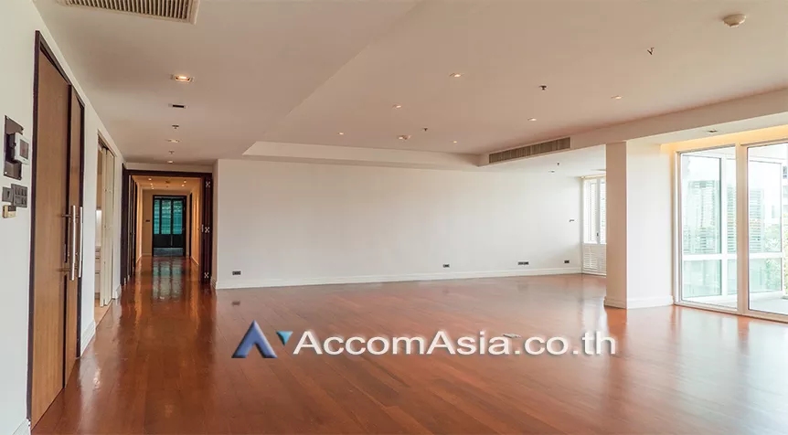 Big Balcony, Pet friendly |  4 Bedrooms  Condominium For Rent & Sale in Sukhumvit, Bangkok  near BTS Phrom Phong (AA23386)