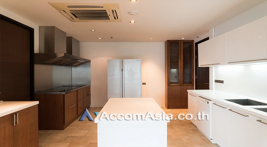 unitBig Balcony, Pet friendly |  4 Bedrooms  Condominium For Rent & Sale in Sukhumvit, Bangkok  near BTS Phrom Phong (AA23386)