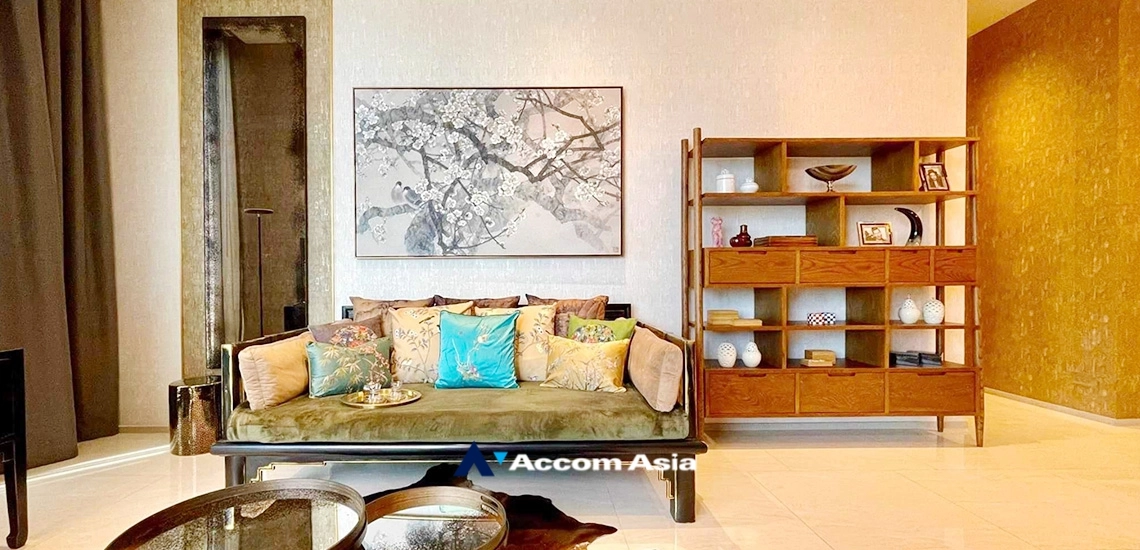 unitCorner Unit |  2 Bedrooms  Condominium For Rent in Silom, Bangkok  near BTS Chong Nonsi (AA23448)