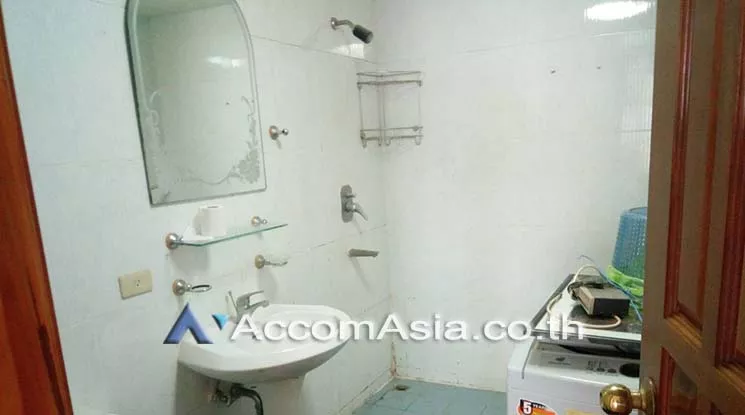 6  2 br Condominium For Sale in Sukhumvit ,Bangkok BTS Nana at Liberty Park 2 AA23474