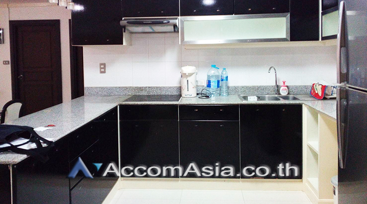 unit 2 Bedrooms  Condominium For Rent in Sukhumvit, Bangkok  near BTS Phrom Phong (AA23484)