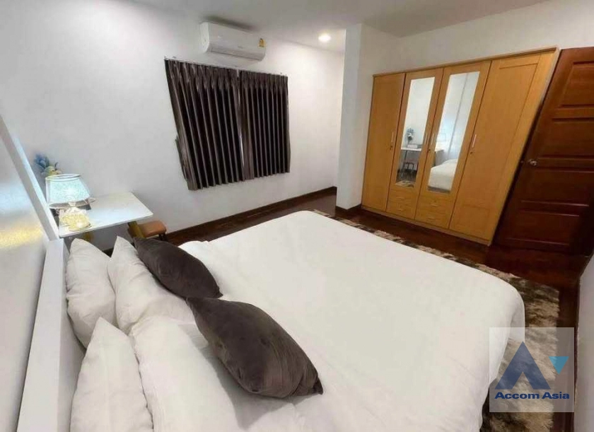 14  5 br Townhouse for rent and sale in Sukhumvit ,Bangkok BTS Thong Lo at Thonglo Classic Home AA23504