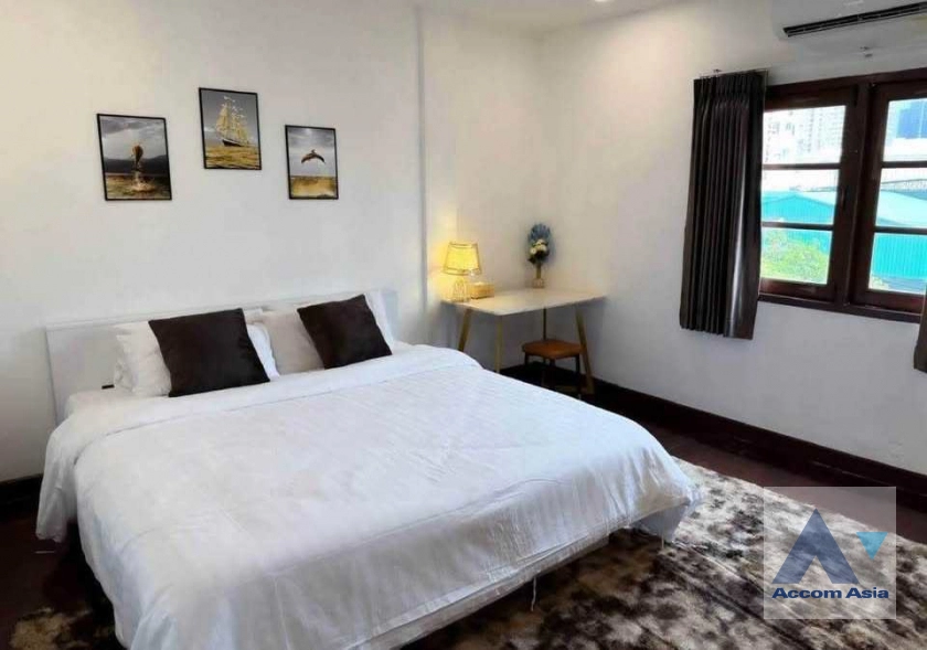 13  5 br Townhouse for rent and sale in Sukhumvit ,Bangkok BTS Thong Lo at Thonglo Classic Home AA23504