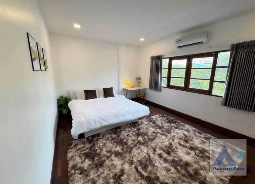 12  5 br Townhouse for rent and sale in Sukhumvit ,Bangkok BTS Thong Lo at Thonglo Classic Home AA23504
