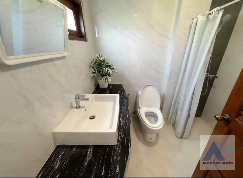 15  5 br Townhouse for rent and sale in Sukhumvit ,Bangkok BTS Thong Lo at Thonglo Classic Home AA23504