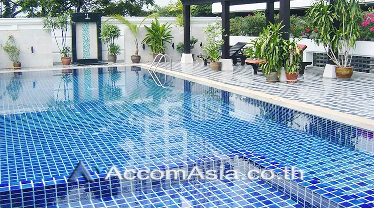  3 Bedrooms  Apartment For Rent in Sukhumvit, Bangkok  near BTS Asok - MRT Sukhumvit (AA23520)