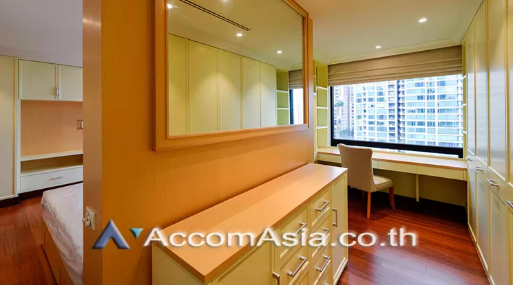 13  3 br Condominium For Rent in Ploenchit ,Bangkok BTS Chitlom at Somkid Gardens AA23522