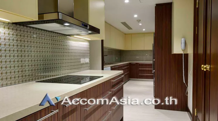 4  3 br Condominium For Rent in Ploenchit ,Bangkok BTS Chitlom at Somkid Gardens AA23522