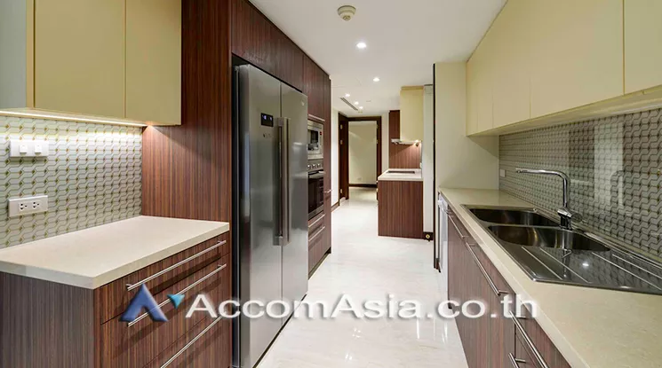 5  3 br Condominium For Rent in Ploenchit ,Bangkok BTS Chitlom at Somkid Gardens AA23522