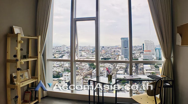  2  1 br Condominium For Rent in Silom ,Bangkok BTS Surasak at The Room Sathorn Pan Road AA23547