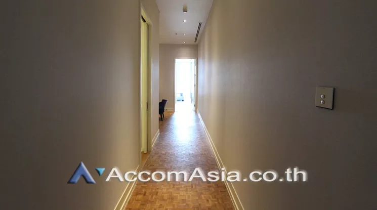 12  3 br Condominium For Rent in Silom ,Bangkok BTS Chong Nonsi at The Ritz Carlton Residences AA23587