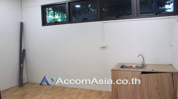 5  Retail / Showroom For Rent in sukhumvit ,Bangkok BTS Thong Lo AA23599