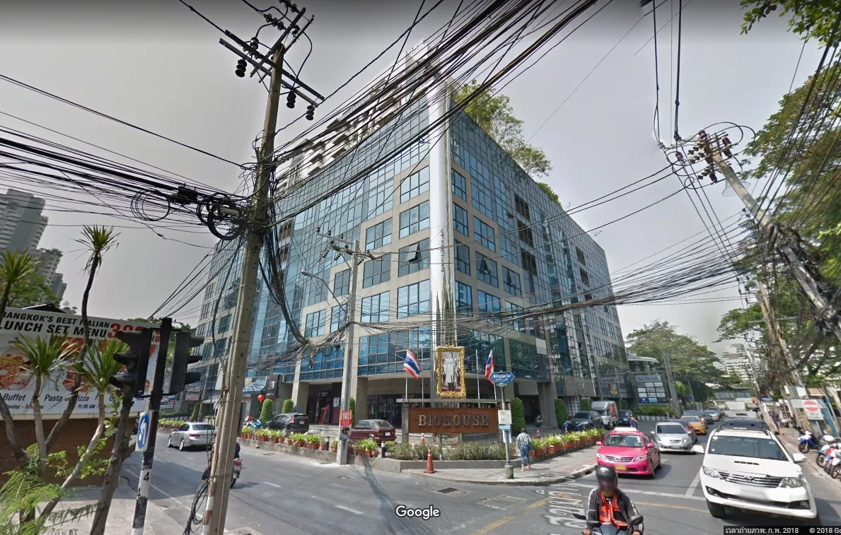  Heart of Prompong Office space  for Rent BTS Phrom Phong in Sukhumvit Bangkok