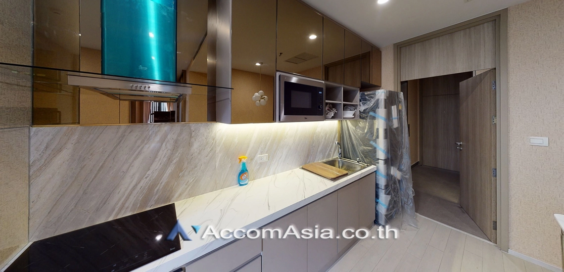 unit 2 Bedrooms  Condominium For Rent in Ploenchit, Bangkok  near BTS Ploenchit (AA23681)