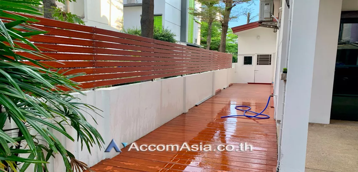9  3 br Townhouse for rent and sale in Pattanakarn ,Bangkok BTS On Nut at Areeya Mandarina 77 AA23682