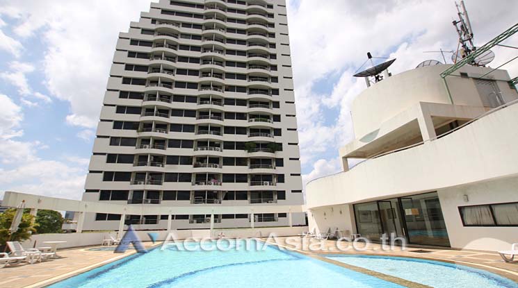 unit 2 Bedrooms  Condominium For Sale in Sukhumvit, Bangkok  near BTS Phrom Phong (AA23699)