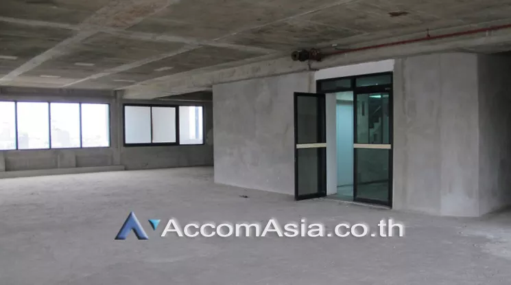 7  Office Space For Rent in Silom ,Bangkok BTS Sala Daeng at Skulthai Surawong AA23701