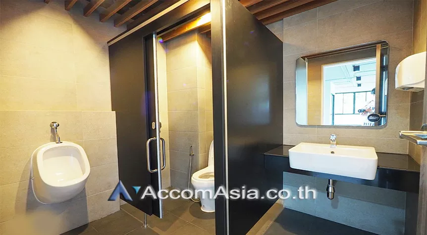  1  Office Space For Rent in Sukhumvit ,Bangkok BTS Thong Lo at 111 We space AA23707