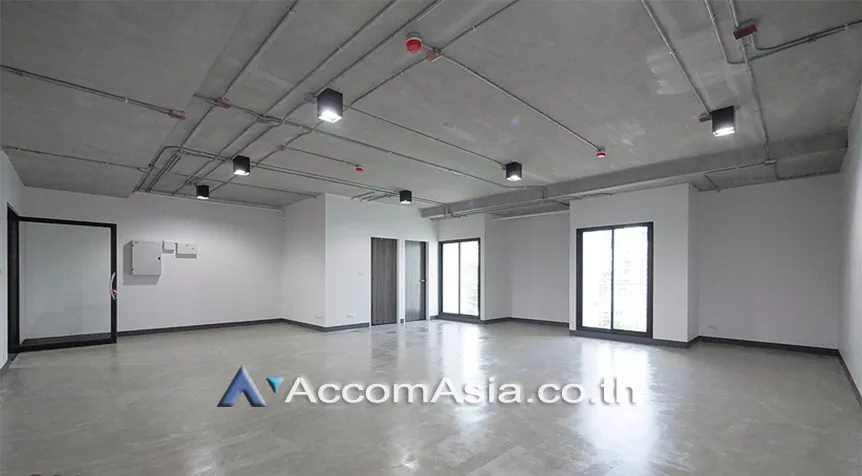  2  Office Space For Rent in Sukhumvit ,Bangkok BTS Thong Lo at 111 We space AA23714