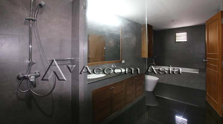 9  3 br Apartment For Rent in Sukhumvit ,Bangkok BTS Phrom Phong at Peaceful Residential Location 1000 Meters to BTS 2017401