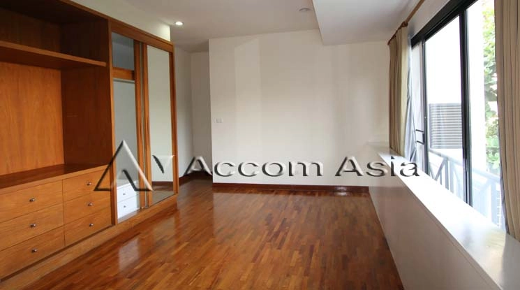 7  3 br Apartment For Rent in Sukhumvit ,Bangkok BTS Phrom Phong at Peaceful Residential Location 1000 Meters to BTS 2017401
