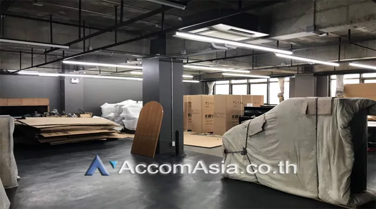 unit Office space For Rent in Sukhumvit, Bangkok  near BTS Phrom Phong (AA23729)