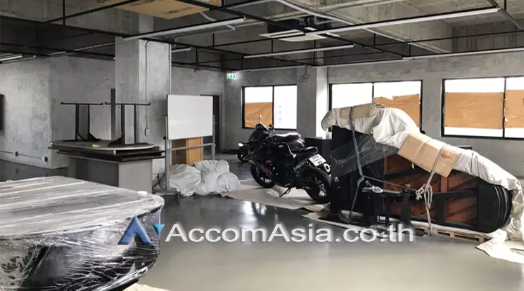 unit Office space For Rent in Sukhumvit, Bangkok  near BTS Phrom Phong (AA23729)