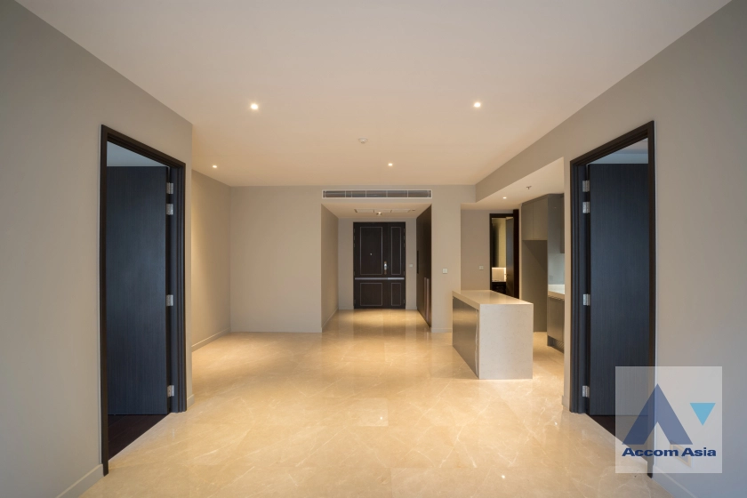 unit 2 Bedrooms  Condominium For Sale in Sukhumvit, Bangkok  near BTS Thong Lo (AA23789)