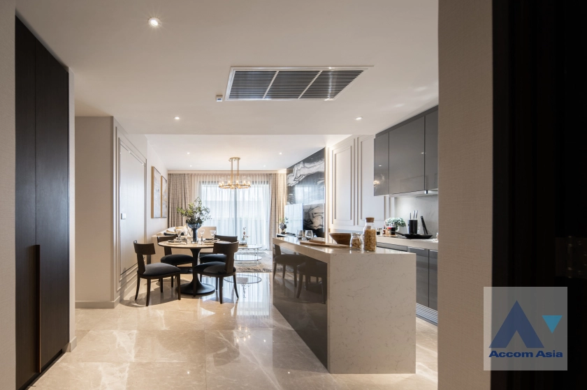 unit 3 Bedrooms  Condominium For Sale in Sukhumvit, Bangkok  near BTS Thong Lo (AA23792)