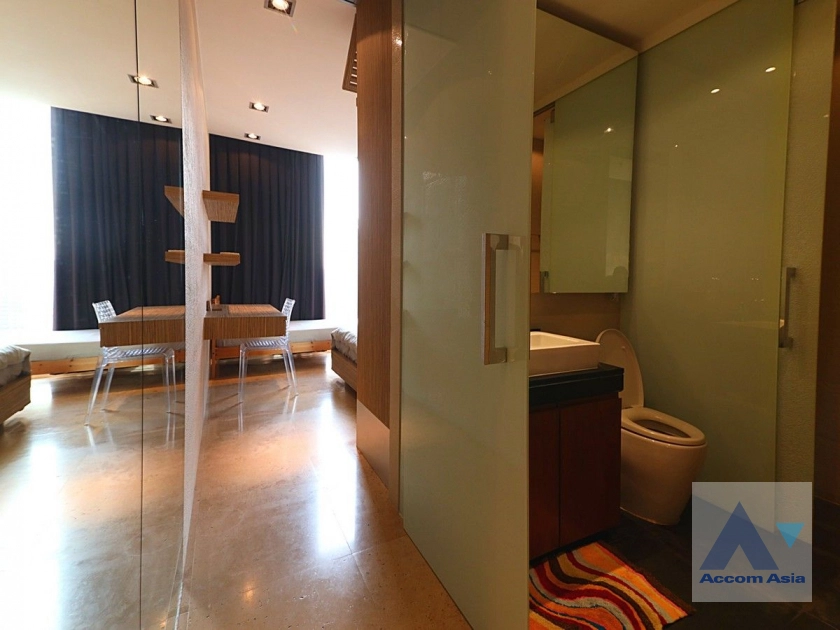 20  4 br Condominium For Sale in Sukhumvit ,Bangkok BTS Asok - MRT Sukhumvit at The Master Centrium Asoke-Sukhumvit AA23834