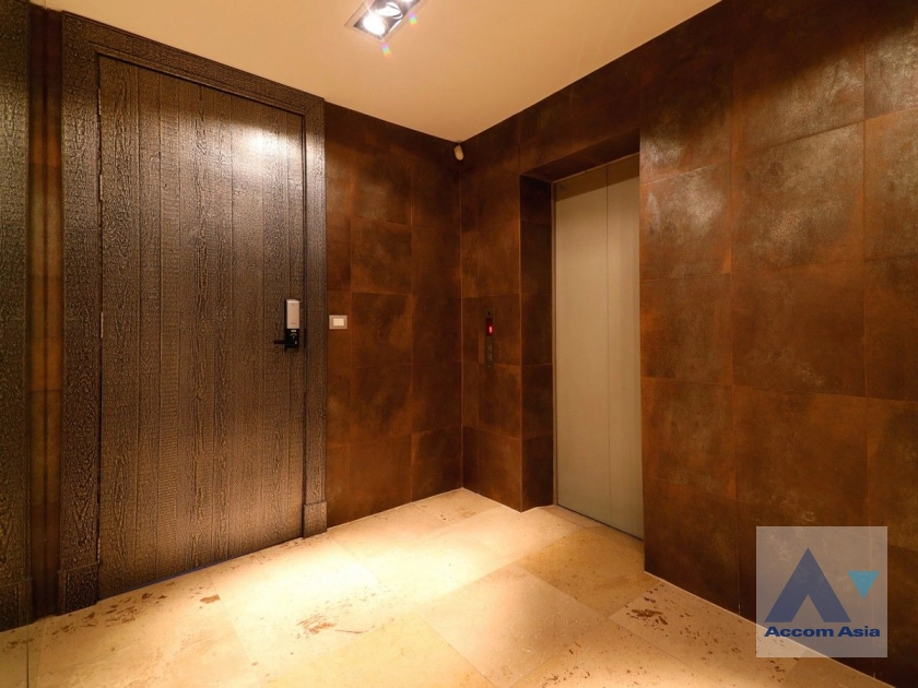 24  4 br Condominium For Sale in Sukhumvit ,Bangkok BTS Asok - MRT Sukhumvit at The Master Centrium Asoke-Sukhumvit AA23834