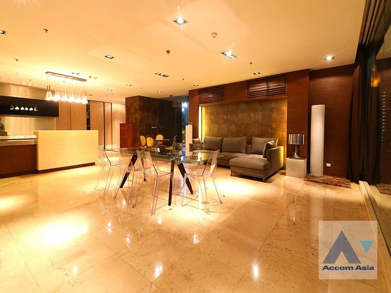 22  4 br Condominium For Sale in Sukhumvit ,Bangkok BTS Asok - MRT Sukhumvit at The Master Centrium Asoke-Sukhumvit AA23834