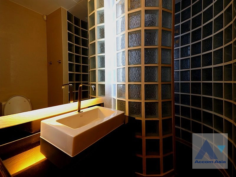 21  4 br Condominium For Sale in Sukhumvit ,Bangkok BTS Asok - MRT Sukhumvit at The Master Centrium Asoke-Sukhumvit AA23834