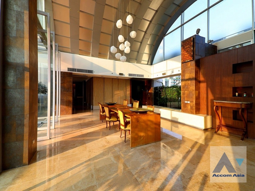 7  4 br Condominium For Sale in Sukhumvit ,Bangkok BTS Asok - MRT Sukhumvit at The Master Centrium Asoke-Sukhumvit AA23834