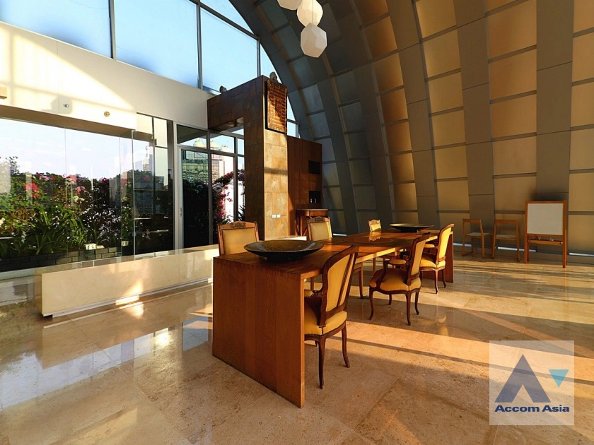 6  4 br Condominium For Sale in Sukhumvit ,Bangkok BTS Asok - MRT Sukhumvit at The Master Centrium Asoke-Sukhumvit AA23834
