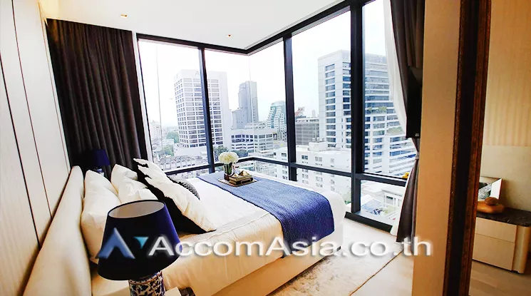  2 Bedrooms  Condominium For Sale in Silom, Bangkok  near BTS Chong Nonsi (AA23927)