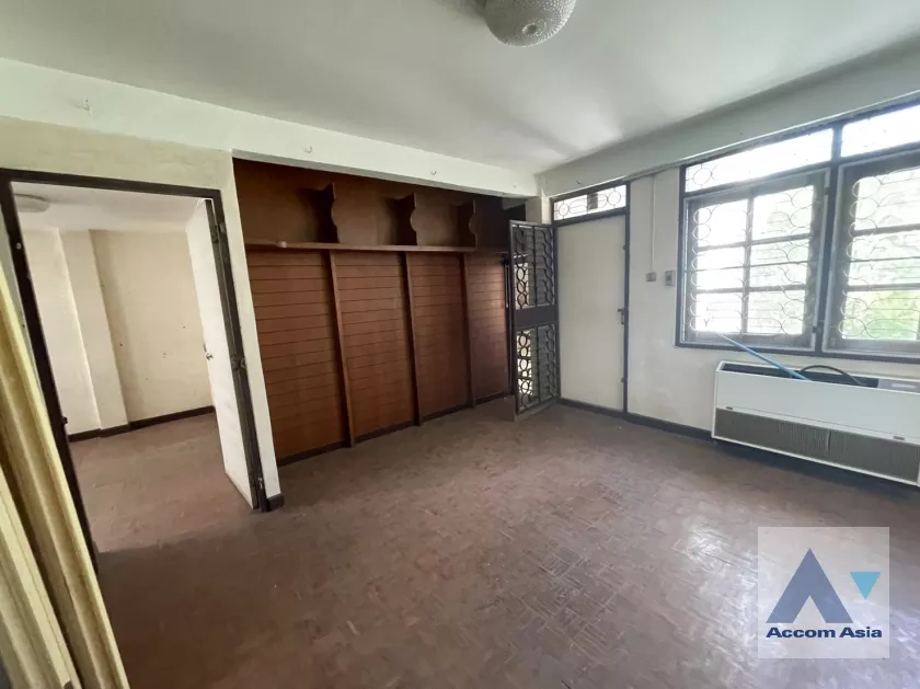 6  3 br Townhouse For Sale in sukhumvit ,Bangkok BTS Phrom Phong AA23929