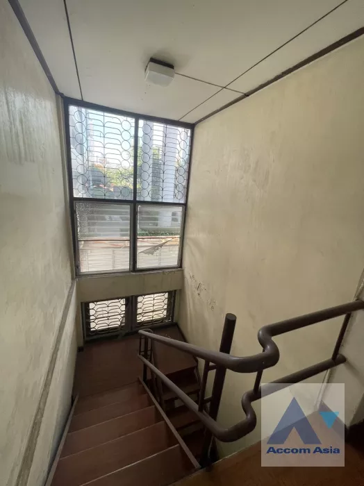 5  3 br Townhouse For Sale in sukhumvit ,Bangkok BTS Phrom Phong AA23929