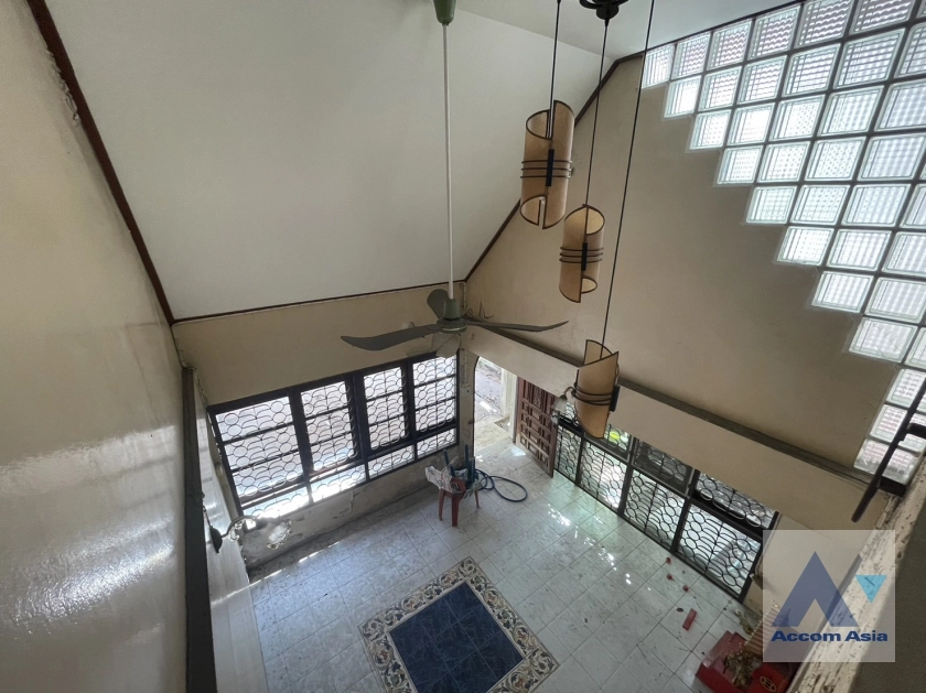  1  3 br Townhouse For Sale in Sukhumvit ,Bangkok BTS Phrom Phong AA23929