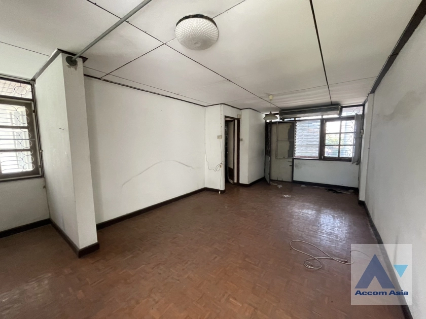 7  3 br Townhouse For Sale in Sukhumvit ,Bangkok BTS Phrom Phong AA23929