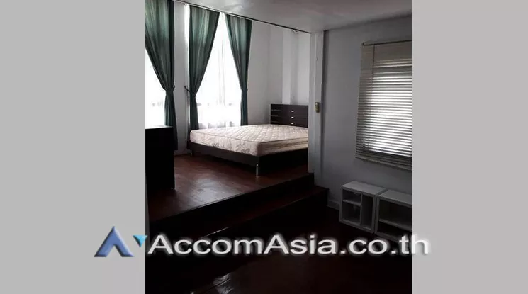 8  3 br House For Rent in sathorn ,Bangkok BTS Surasak AA23948