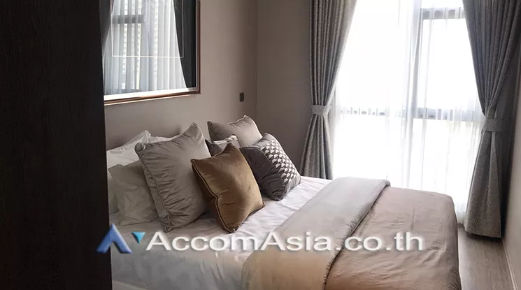  2 Bedrooms  Condominium For Sale in Sukhumvit, Bangkok  near BTS Ekkamai (AA23958)