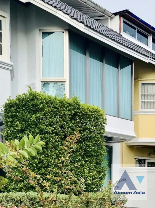 18  3 br Townhouse for rent and sale in Sukhumvit ,Bangkok BTS Thong Lo at Townhouse in Sukhumvit AA23999